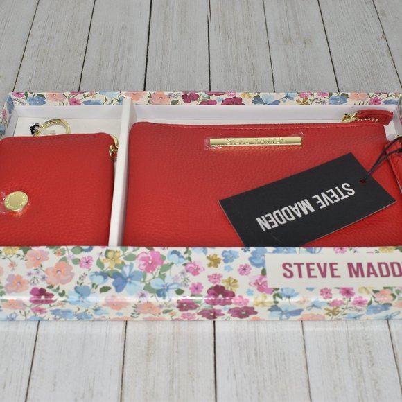 Steve Madden 2 Piece Wallet Key Ring Red MSRP $68 - Picture 2 of 7